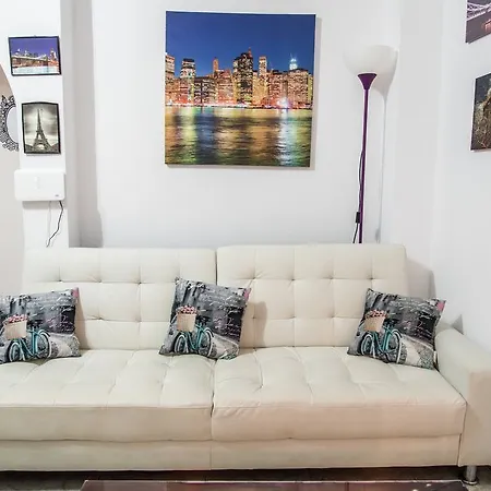 By The Sea Apartment *